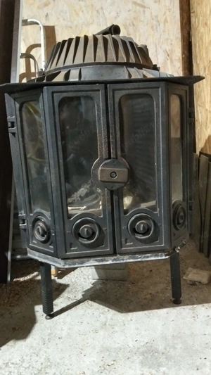 Vând focar șemineu din fontă 12 km 