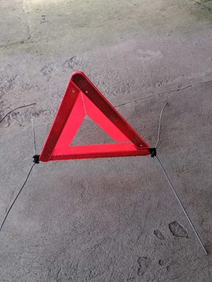 Triunghiuri(2) reflectorizante Mercedes  - imagine 4