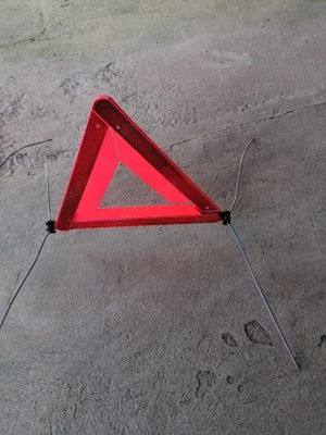 Triunghiuri(2) reflectorizante Mercedes  - imagine 3