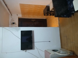 Vând Garsoniera în Bals județul Olt  etajul 4 vedere pe față scara 2 are gaze  - imagine 3