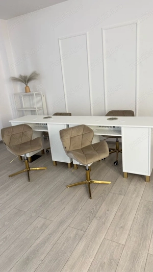 Inchiriez masa manichiura in salon  - imagine 4