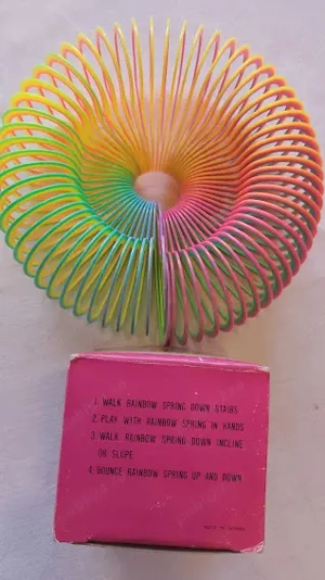 Jucărie Vintage Rainbow Magic Spring (Slinky)   Model Inimă, Cutie Originală
