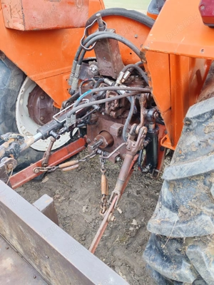 Vând tractor  - imagine 5