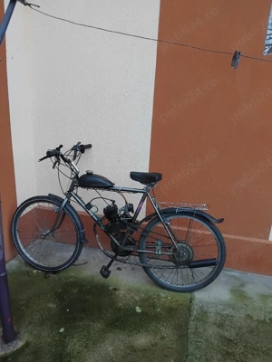 vând bicicleta cu motor 80cc 