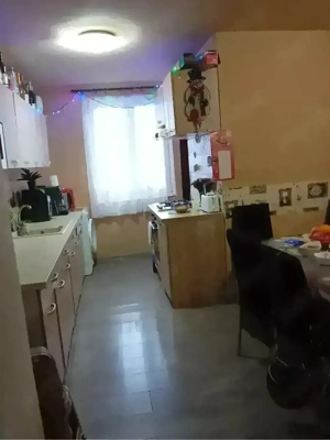 vand apartament bratca