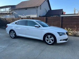 Skoda Superb 2.0 TDI 150CP 4x4 - imagine 4