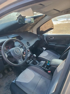 SUV Renault Koleos 2.0 Bose Diesel 4x4 cutie viteza manuala 6 trepte, an 2013 - imagine 5