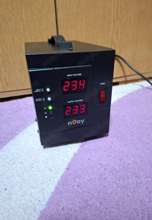Stabilizator de tensiune automatic 2000VA AVR Njoy Akin 2000