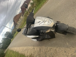 Vând scuter Kymco agiliti 50 4t - imagine 2