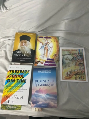 Vand diverse carti noi si folosite.