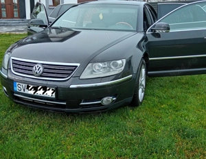 Volkswagen Phaeton 3.0 V6 CEXA , an de fabricație 2009  - imagine 2