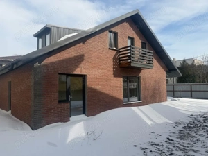 casa in satul Costi  - imagine 2