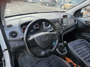 vând auto Hyundai  i 10