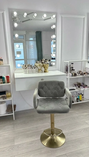 inchiriez masa de Make-up - imagine 4