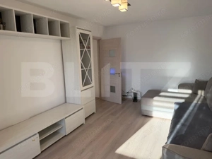 Apartament de vânzare, cu 3 camere 