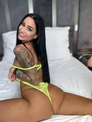 Bună sunt Deea! Fac doar deplsari!!