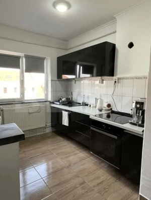 Apartament 2 camere, 51.75 mp, zona Ultracentral - imagine 3