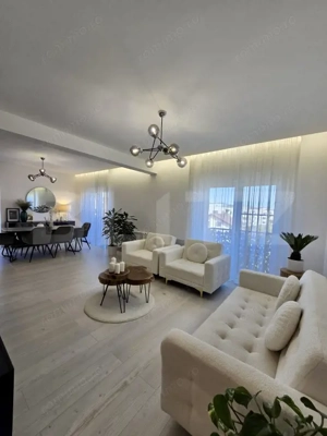 Penthouse de vanzare, 120 mp + 60 mp terasa, zona Unirii