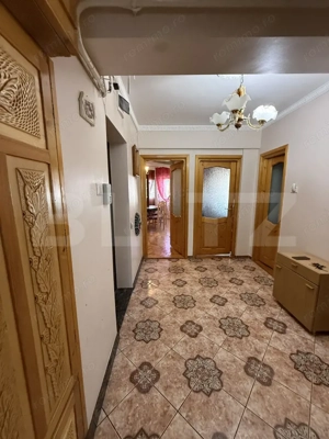 Apartament 3 camere, decomandat, 66.3 mp, zona Catedrala  - imagine 6