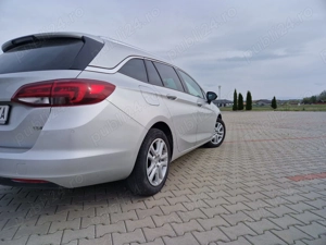 Opel Astra Sport Tourer - imagine 4