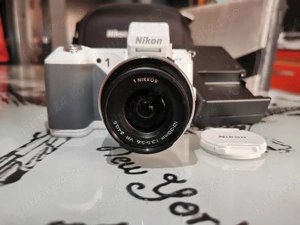 Aparat foto mirrlorless NIKON 1 V2