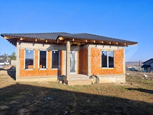 Casă modernă | 600 mp teren | Terasă acoperită | Paleu | Lângă Oradea