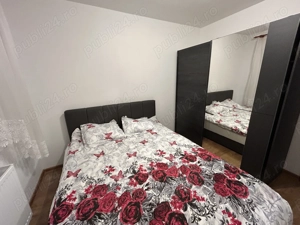 Inchiriez apart.2 cam.Romanilor, renovat modern,et.3 din 4.