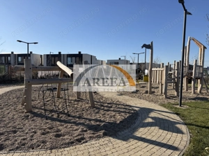 Vila 5 camere complex residential Tunari-complet mobilata