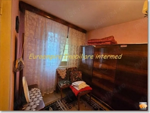 Apartament 3 camere de vanzare zona KM 4-5 - imagine 6
