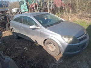Opel Astra h gtc 1.9 cdti 120cp dtj