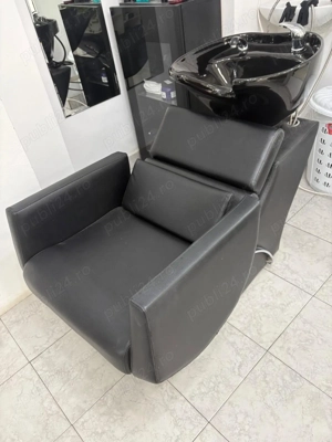 Vând scafa pentru salon înfrumusețare 