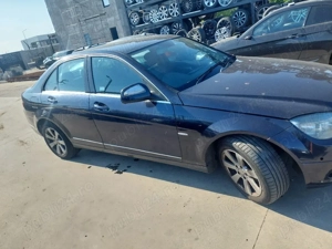 Dezmembram Mercedes C Class W204 2.2 cdi 136 cp An 2009 Cod motor 646.812 - imagine 4