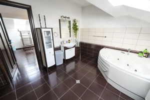 Vila moderna S+P+M, piscina acoperita, sauna, sala fitness-zona Ford/Cassia Park - imagine 8