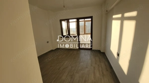 Vanzare apart. 2 camere, 62 mp, renovat, Târgu Jiu, zona Debarcader - imagine 2