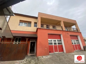 Casa cu 4 camere+spatiu comercial de vanzare in Unirii