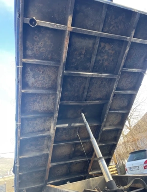 Sprinter basculabil trilateral 3,5 t - imagine 3