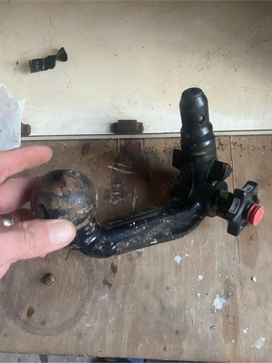 Cirlig remorcare retractabil Passat CC - imagine 2