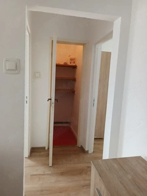 Inchiriez ap.semidecomandat 3 camere in Zona Circumvalatiunii, et.3, suprafata utila de 45 mp. - imagine 6