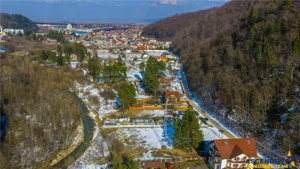 Film! Teren intravilan pe 1.300mp, arie apreciabila de case, Bunloc, Brasov. - imagine 8