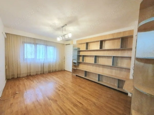 Apartament cu 3 camere in zona Alfa