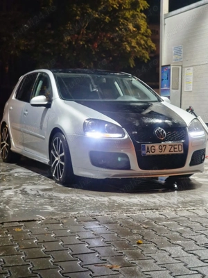 Vând Golf V în stare foarte bună  - imagine 4