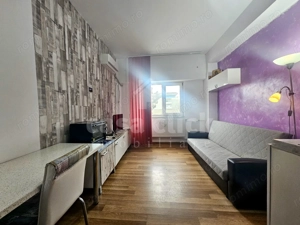 Garsonieră renovată, mobilată complet, etaj 2   Port, aproape de Faleza Dunării.