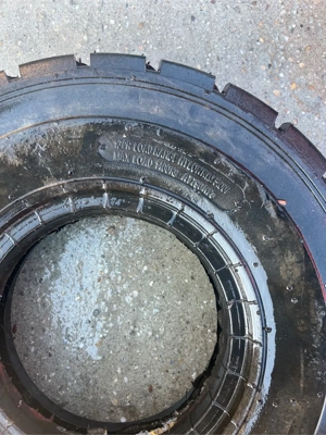 Vând două anvelope 6.50-10 stivuitor - imagine 2