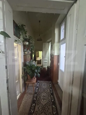 Apartament in cladire istorica, ultracentral, 4 camere - imagine 3