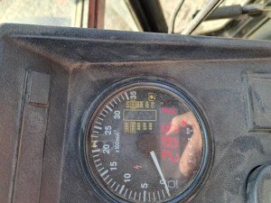 Vând tractor Belarus 1025,3 cu plug reversibil cu trei brazde  - imagine 3