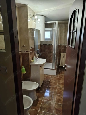 Vând apartament decomandat 2 camere 56 m , zona Linzz, et. 2, loc parcare, preț negociabil - imagine 4