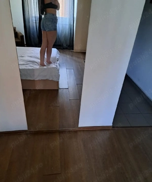 ( Caut Colega de ap)