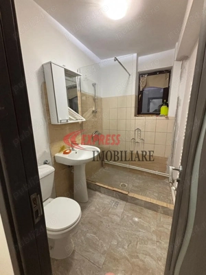 Piata Victoriei, Banu Manta, Centrala - imagine 2