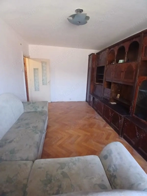 3 cam decomandat Zona Lipovei Centrala gaz 2 balcoane - imagine 9