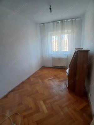 3 cam decomandat Zona Lipovei Centrala gaz 2 balcoane - imagine 3